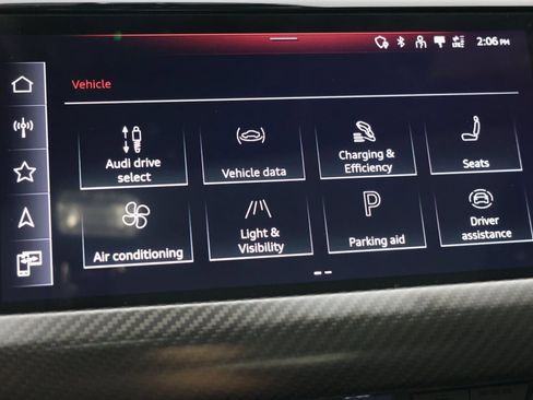 Used 2022 Audi e-tron GT Prestige image 54