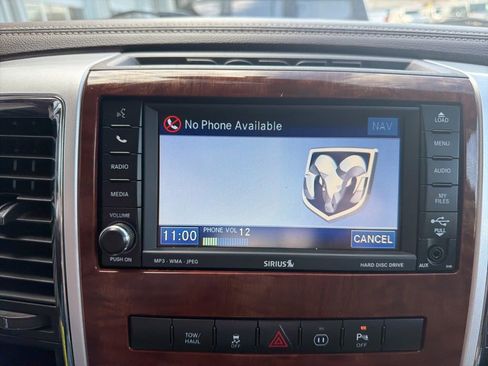 Used 2011 RAM 1500 Laramie image 30