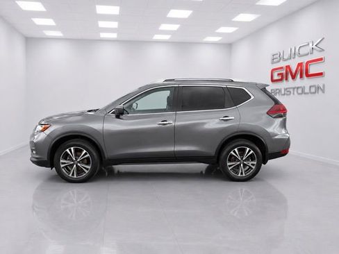 Used 2019 Nissan Rogue SV w/ Premium Package AWD/4WD image 2