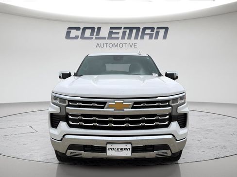 Used 2022 Chevrolet Silverado 1500 LTZ w/ LTZ Premium Package AWD/4WD image 8