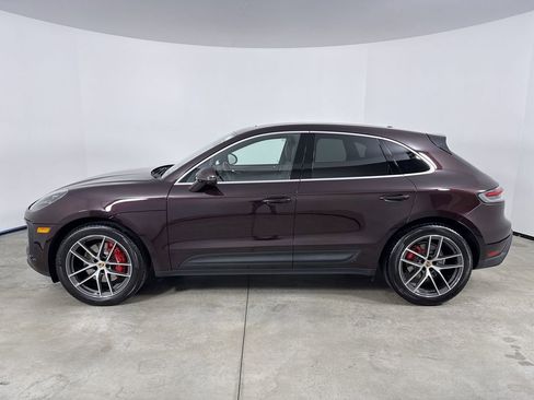 Certified 2024 Porsche Macan S AWD/4WD image 2
