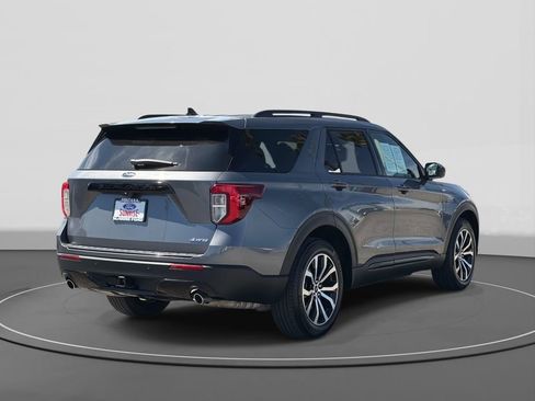 Certified 2022 Ford Explorer ST-Line w/ Class IV Trailer Tow Package image 5