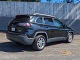 Used 2019 Jeep Cherokee Latitude w/ Popular Appearance Group image 4
