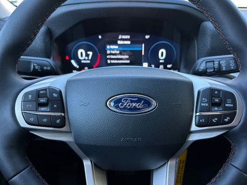 New 2026 Ford Explorer Active w/ Active Comfort Package image 24