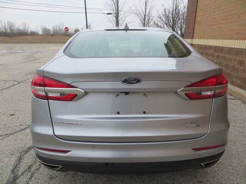 Used 2020 Ford Fusion SE AWD/4WD image 8