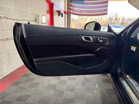 Used 2013 Mercedes-Benz SL 550 w/ Premium Pkg image 8