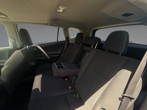 Used 2016 Toyota RAV4 XLE AWD/4WD image 29