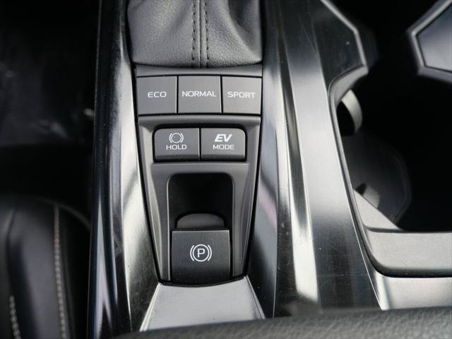 Certified 2025 Toyota Camry SE FWD image 17
