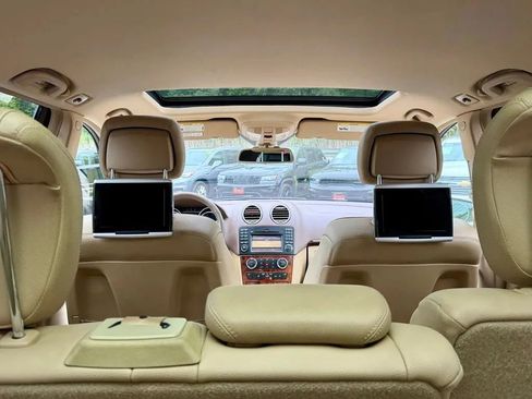Used 2012 Mercedes-Benz GL 450 4MATIC image 25