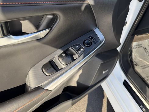 Used 2020 Nissan Sentra SR w/ Premium Package FWD image 13