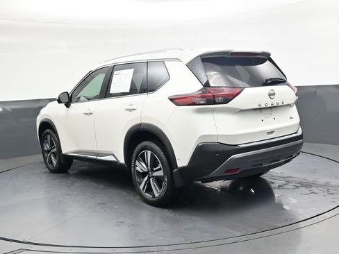 Used 2023 Nissan Rogue SL w/ SL Premium Package FWD image 7