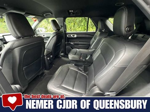 Used 2020 Ford Explorer XLT w/ Equipment Group 202A AWD/4WD image 22