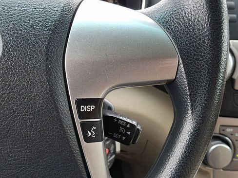 Used 2012 Toyota Highlander 4WD w/ Tech Pkg image 23