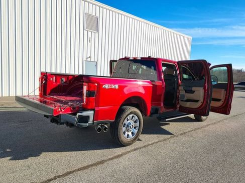 Used 2023 Ford F250 Lariat w/ Chrome Package image 15