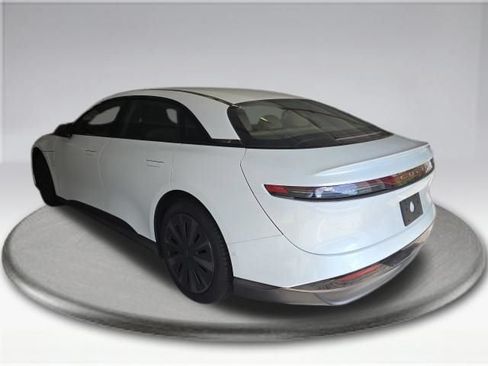 Used 2025 Lucid Air Touring AWD/4WD image 10