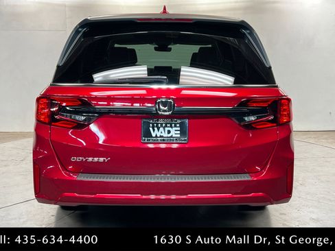 New 2025 Honda Odyssey EX-L image 4