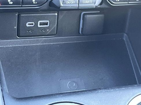 Used 2023 Chevrolet Tahoe LT w/ LT Signature Plus Package image 27