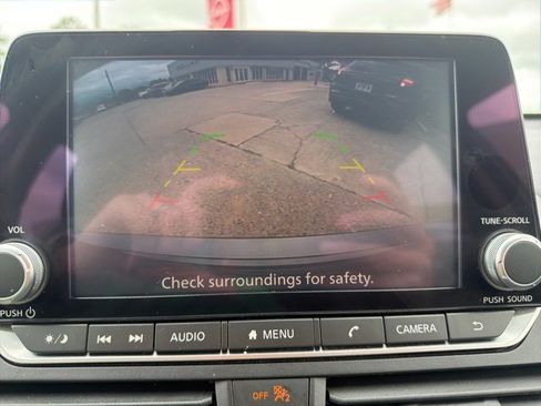 Used 2024 Nissan Altima 2.5 SV image 21