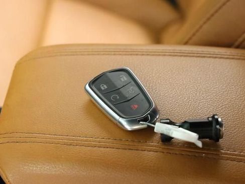 Used 2023 Cadillac XT4 Sport FWD image 44