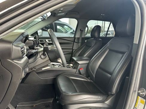 Used 2023 Ford Explorer XLT w/ Equipment Group 202A image 12