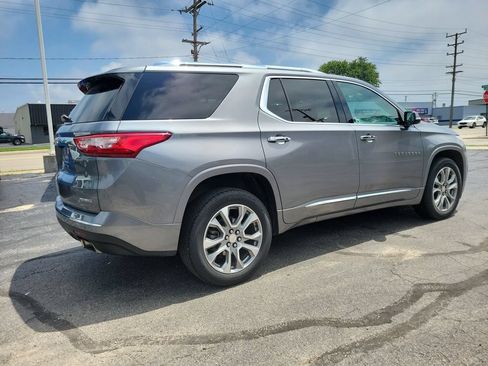 Used 2020 Chevrolet Traverse Premier w/ LPO, Floor Liner Package FWD image 4