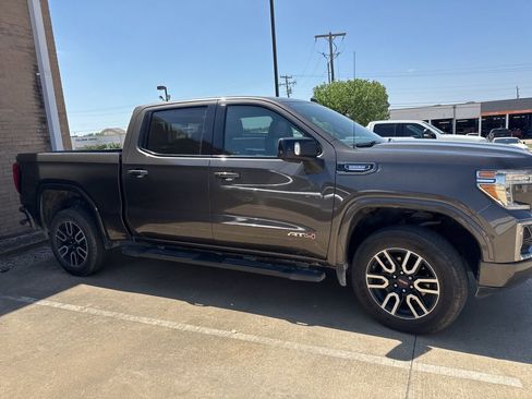 Used 2020 GMC Sierra 1500 AT4 w/ AT4 Premium Package image 4