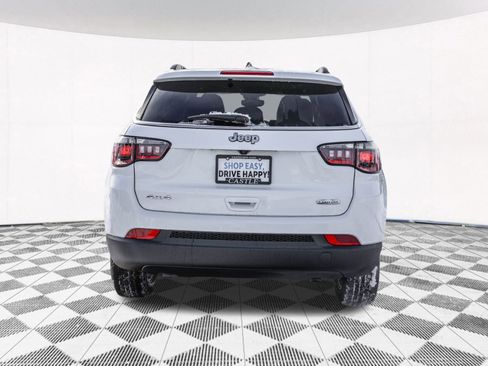 New 2026 Jeep Compass Latitude image 10