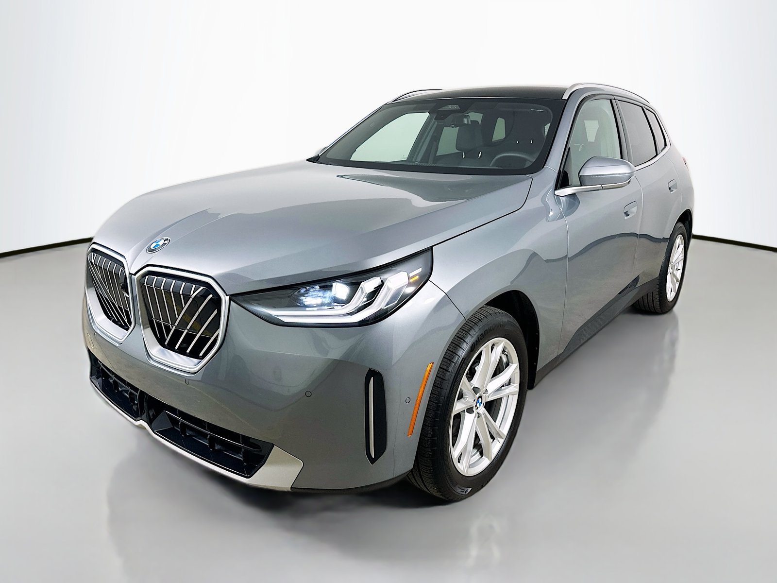 Used 2025 BMW X3 xDrive30i AWD/4WD image 1