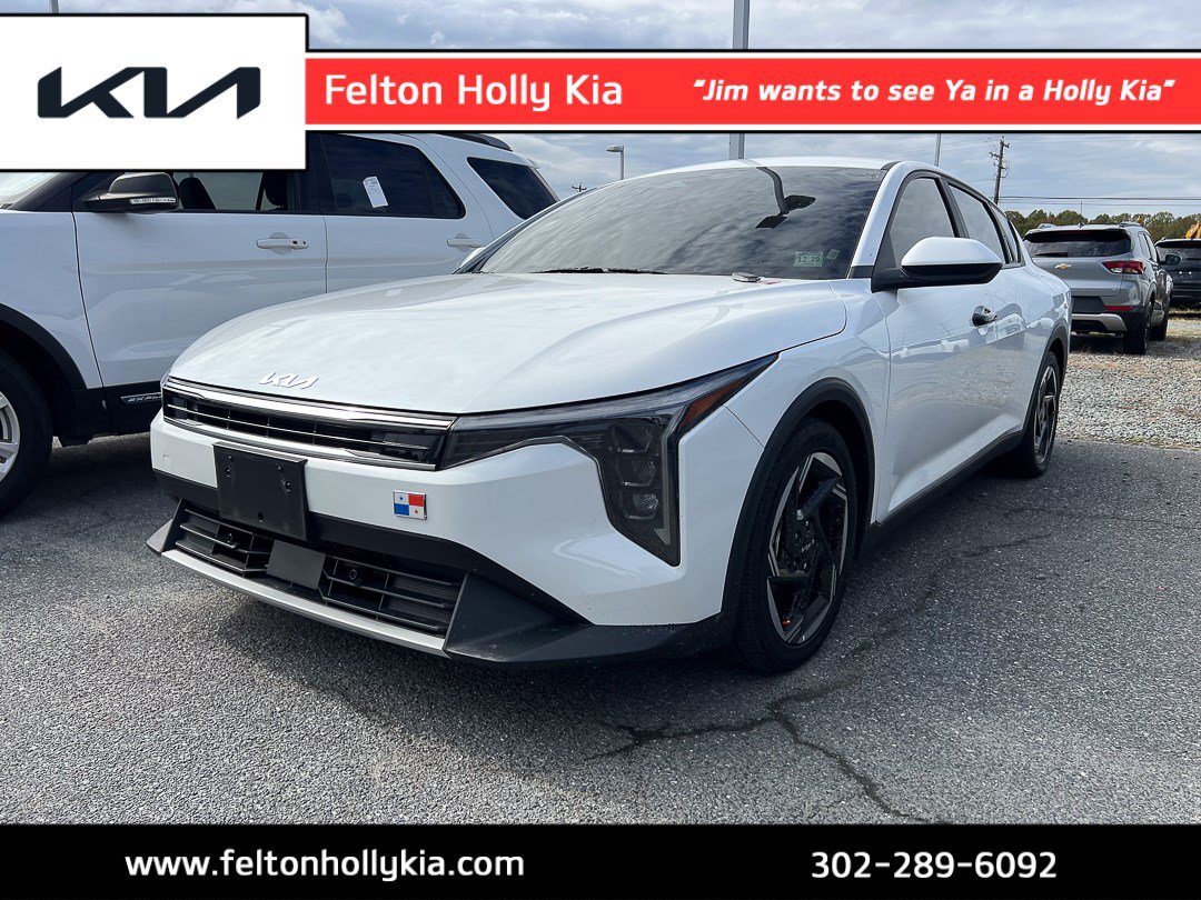 Used 2025 Kia K4 EX FWD image 1