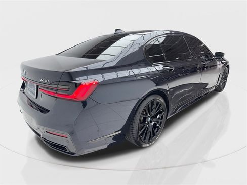 Used 2021 BMW 740i 740i M SPORT,NAV,CAM,PANO,CLMT w/ M Sport Package image 9