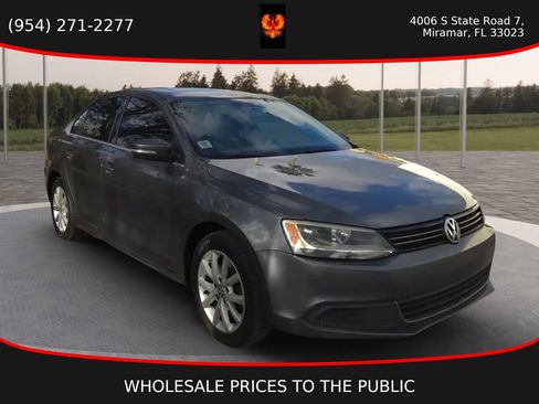 Used 2014 Volkswagen Jetta SE image 3