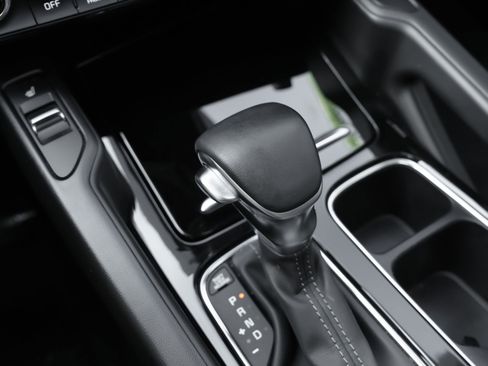 Used 2023 Kia Telluride S w/ S Sunroof Package FWD image 17