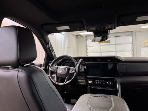 Used 2024 GMC Sierra 2500 AT4 w/ AT4 Premium Plus Package image 22