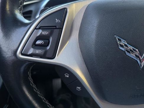 Used 2015 Chevrolet Corvette Stingray Coupe image 38