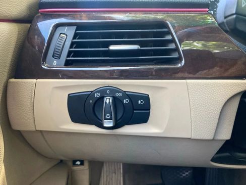 Used 2011 BMW 328i Sedan RWD image 20