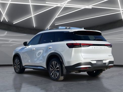 New 2026 INFINITI QX60 Luxe image 2