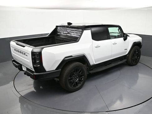 Certified 2025 GMC Hummer EV 2X AWD/4WD image 19