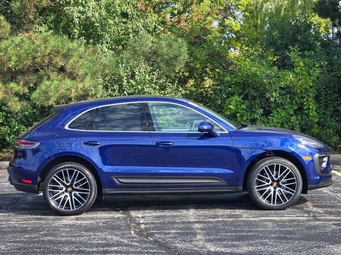 Used 2025 Porsche Macan image 8