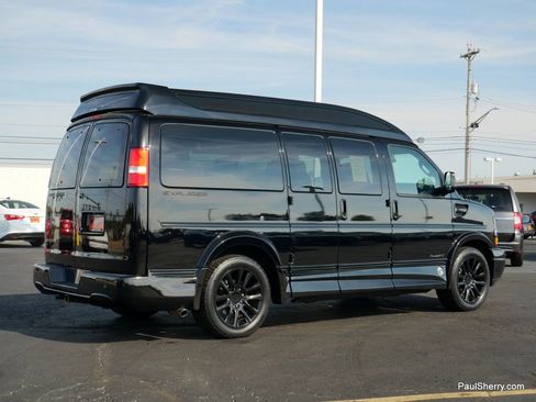 Used 2021 Chevrolet Express 2500 image 17