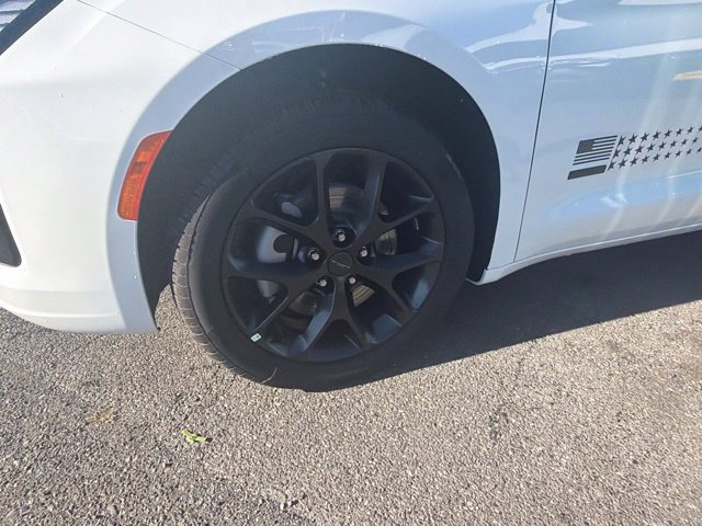 New 2027 Chrysler Pacifica Select AWD/4WD image 4