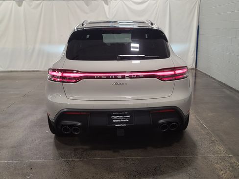 New 2026 Porsche Macan image 6