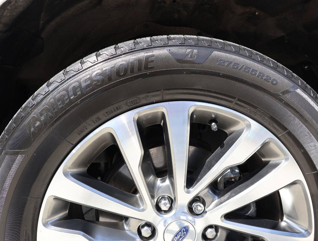 Used 2018 Ford Expedition Limited w/ Equipment Group 301A RWD image 30