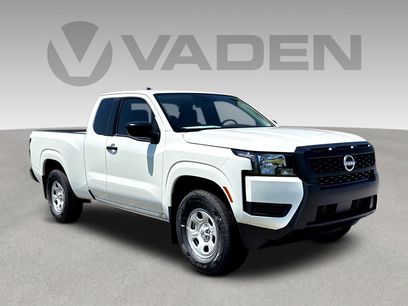 New 2025 Nissan Frontier S