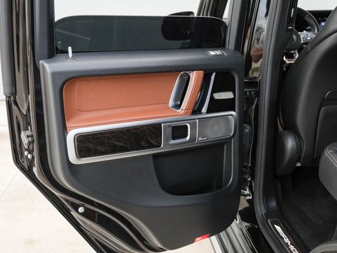 Used 2021 Mercedes-Benz G 63 AMG 4MATIC w/ G Manufaktur Interior Package image 29