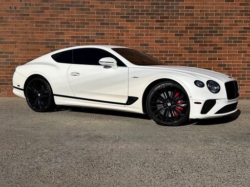 Used 2023 Bentley Continental GT Speed image 9