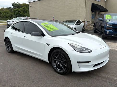 Used 2018 Tesla Model 3 Mid Range RWD image 7