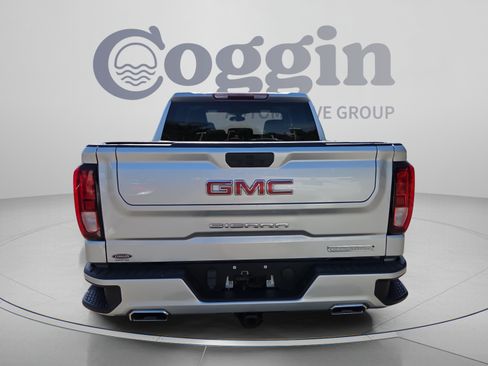 Certified 2021 GMC Sierra 1500 Elevation w/ X31 Off-Road Package AWD/4WD image 4