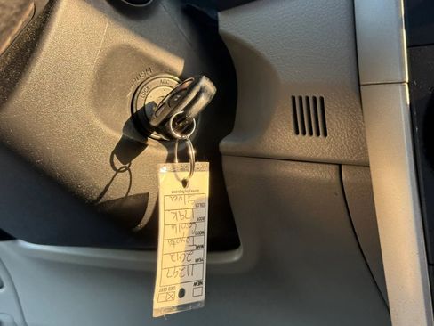 Used 2012 Toyota Corolla L FWD image 23