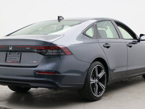 Used 2026 Honda Accord SE image 8