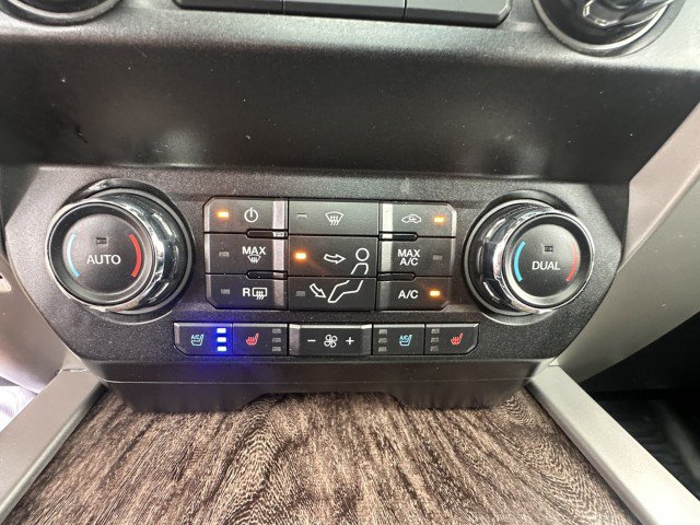 Used 2019 Ford F250 Lariat w/ Lariat Ultimate Package AWD/4WD image 18